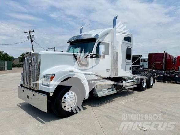 Kenworth W990 وحدات الجر