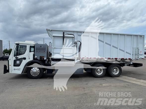 Mack LR64 أخرى