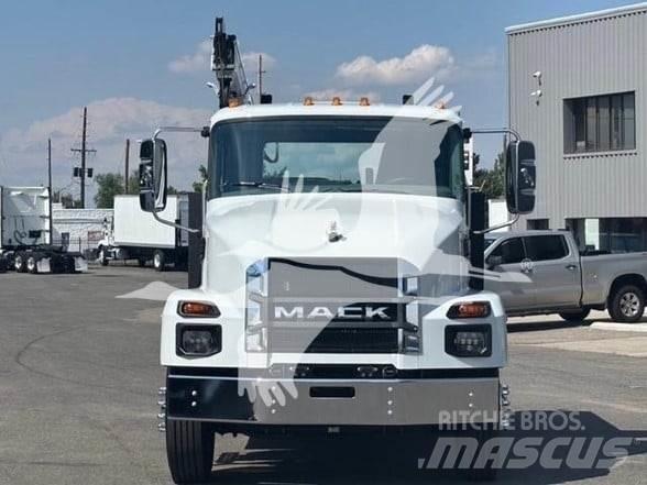 Mack MD6 أخرى