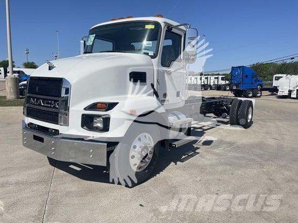 Mack MD6 وحدات الجر