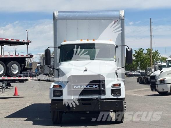 Mack MD6 أخرى