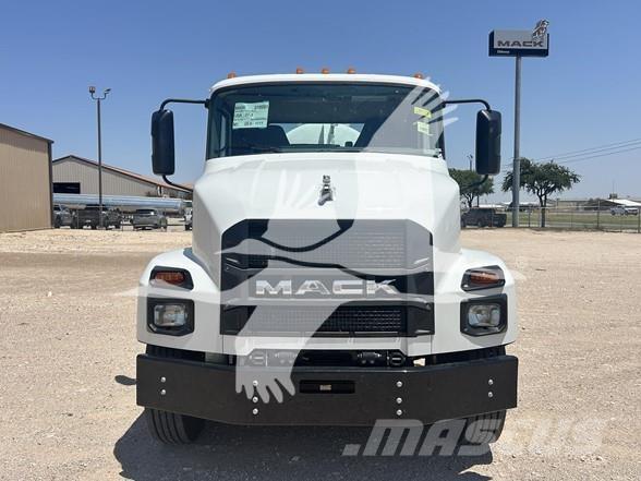 Mack MD6 أخرى