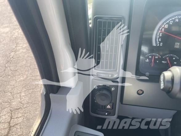 Mack MD6 شاحنات بمقصورة وهيكل