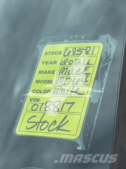 Mack MD6 شاحنات قلابة