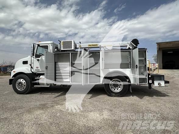 Mack MD7 أخرى