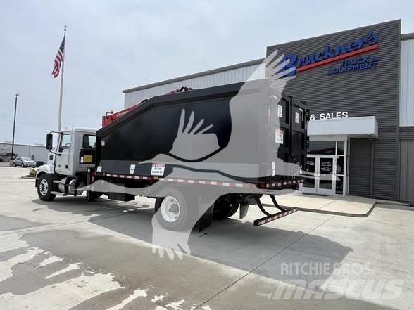 Mack MD7 أخرى