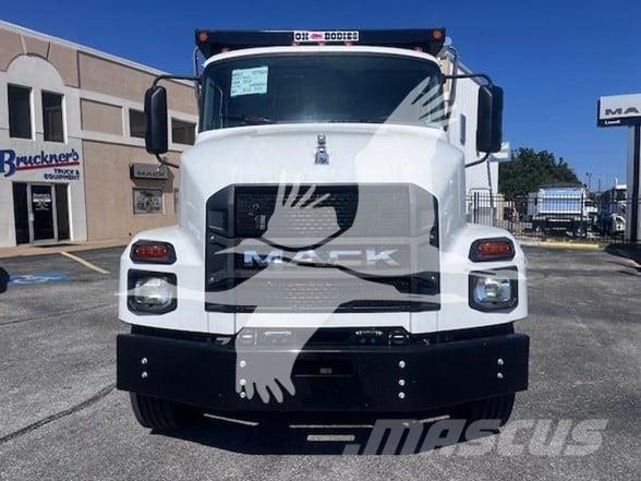 Mack MD7 شاحنات قلابة