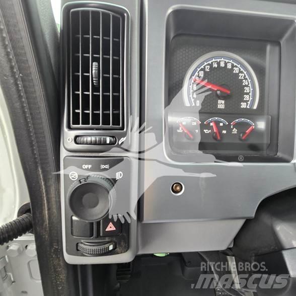 Mack MD7 شاحنات ذات صهاريج