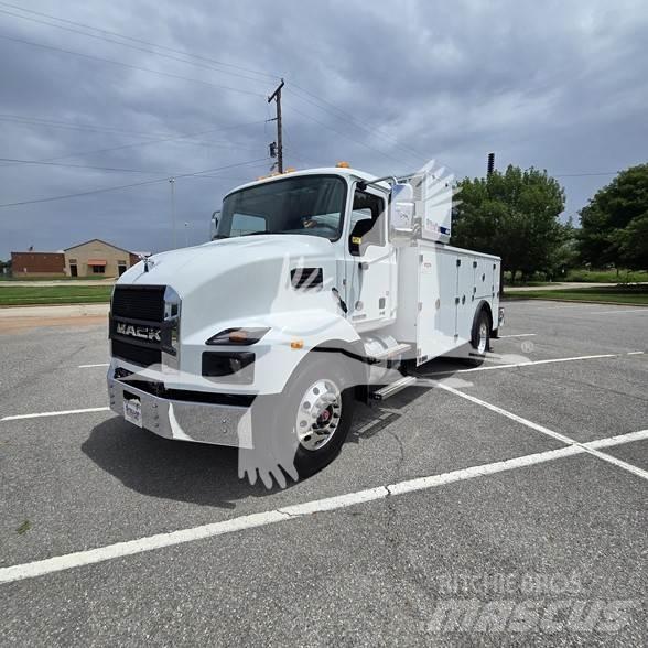 Mack MD7 أخرى