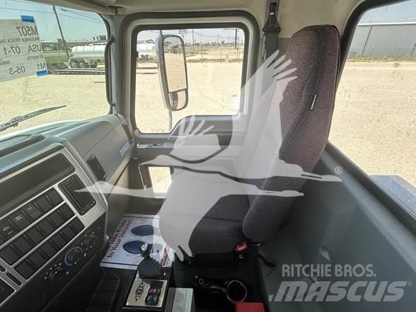 Mack MD7 شاحنات قلابة