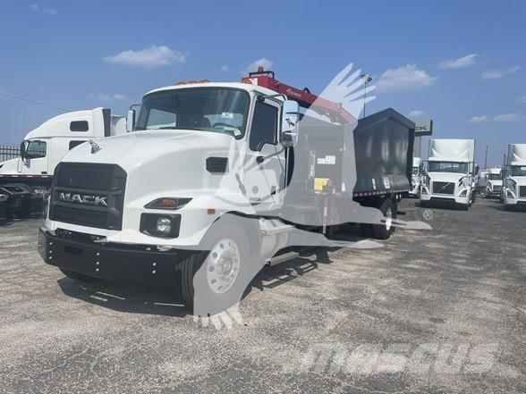 Mack MD7 أخرى