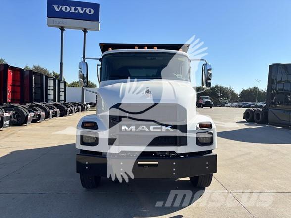 Mack MD7 شاحنات قلابة