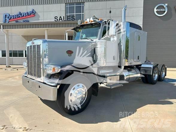 Peterbilt 388 وحدات الجر
