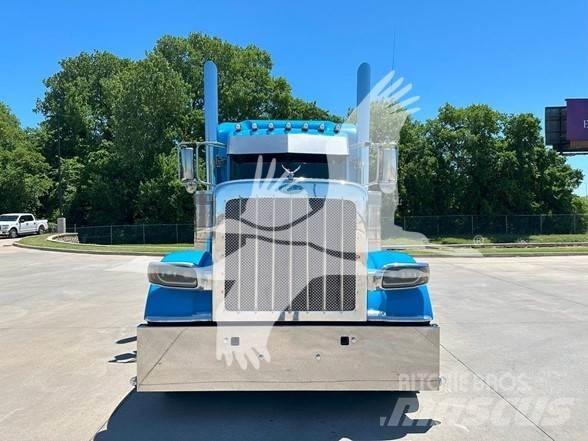 Peterbilt 389 وحدات الجر