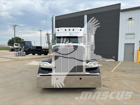 Peterbilt 389 وحدات الجر