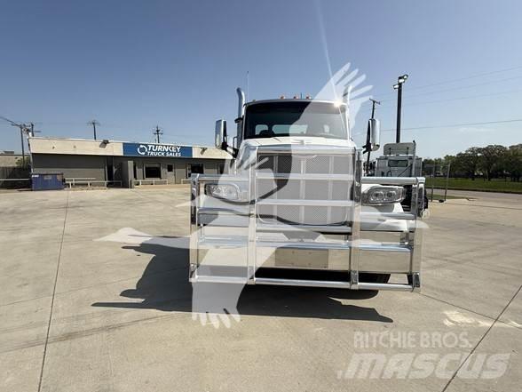Peterbilt 567 وحدات الجر