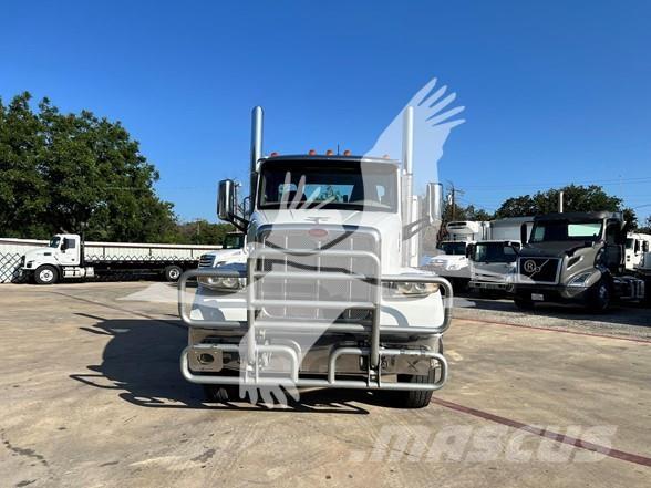 Peterbilt 567 وحدات الجر