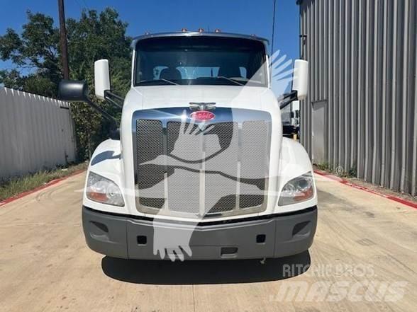 Peterbilt 579 وحدات الجر