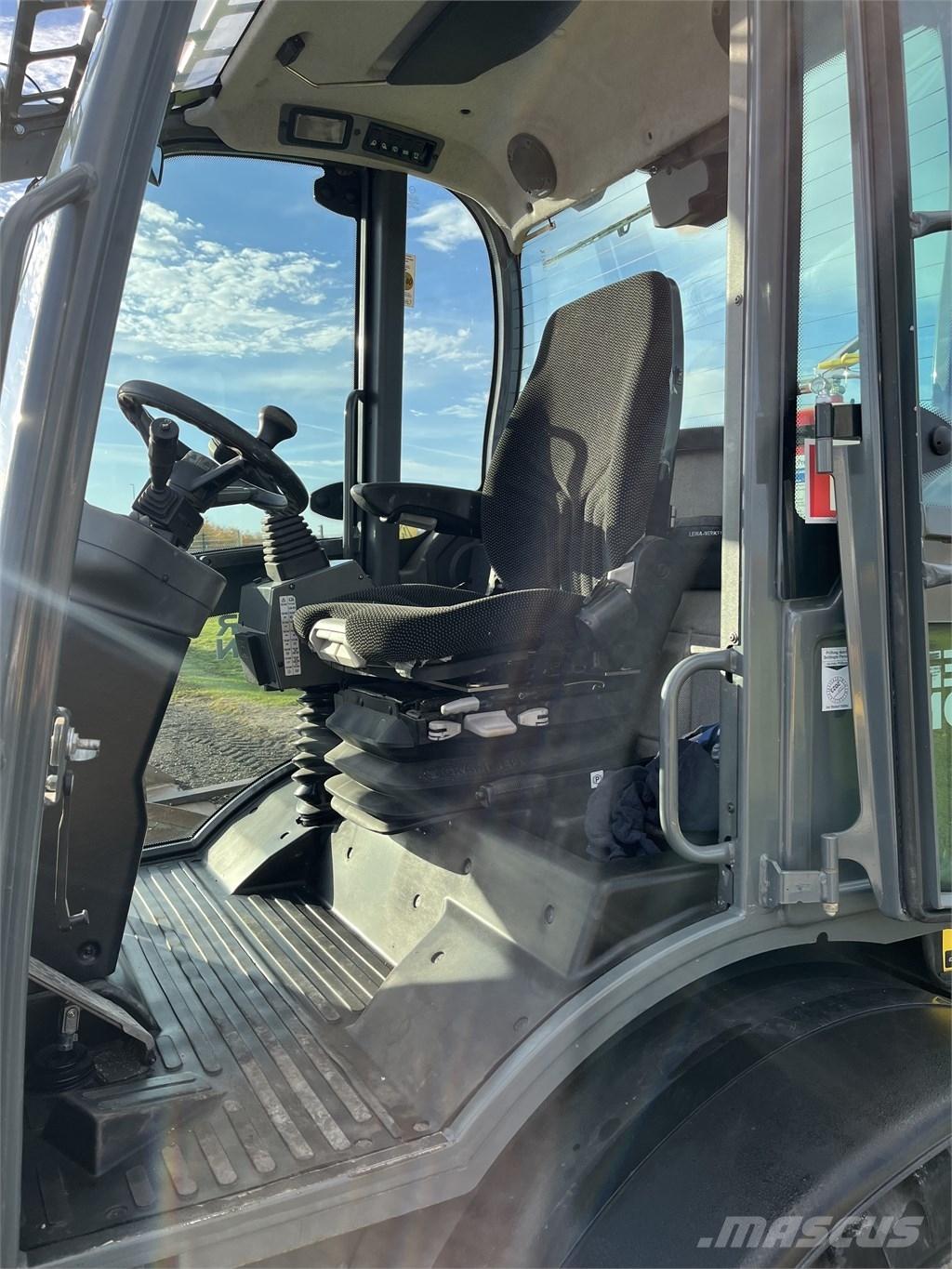 Wacker Neuson WL 52 لوادر بعجل