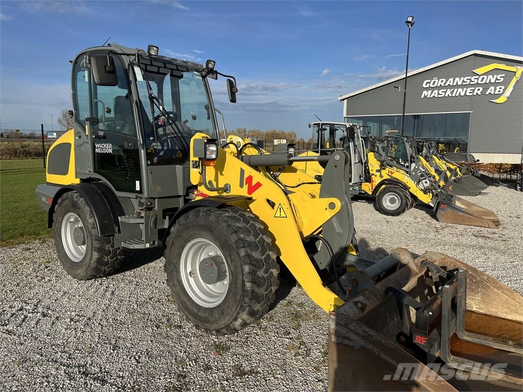 Wacker Neuson WL 52 لوادر بعجل
