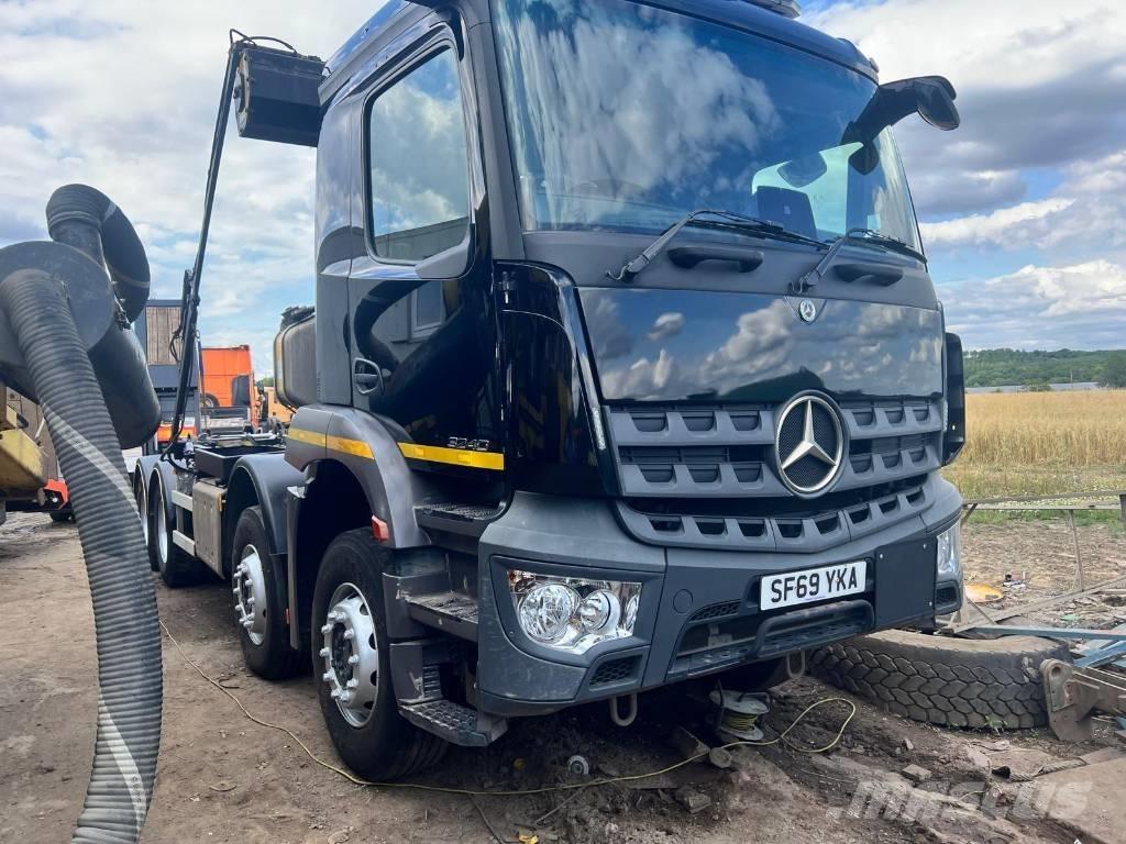 Mercedes-Benz 3240 شاحنات الرافعات الخطافية