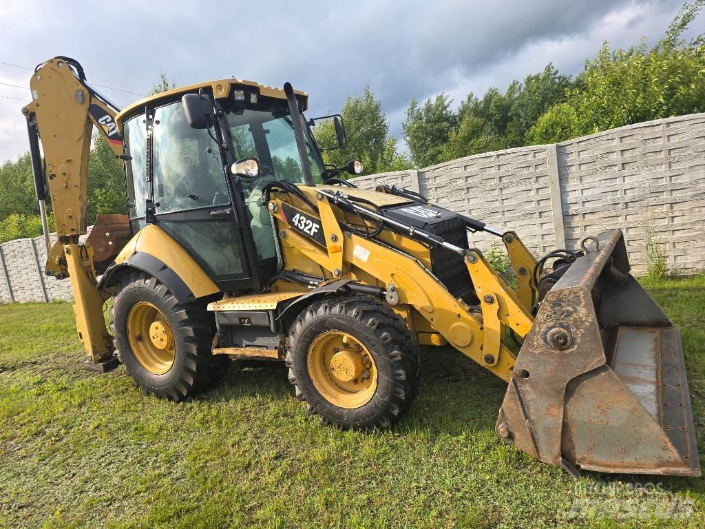 CAT 432 F لوادر ذات جرافات عكسية