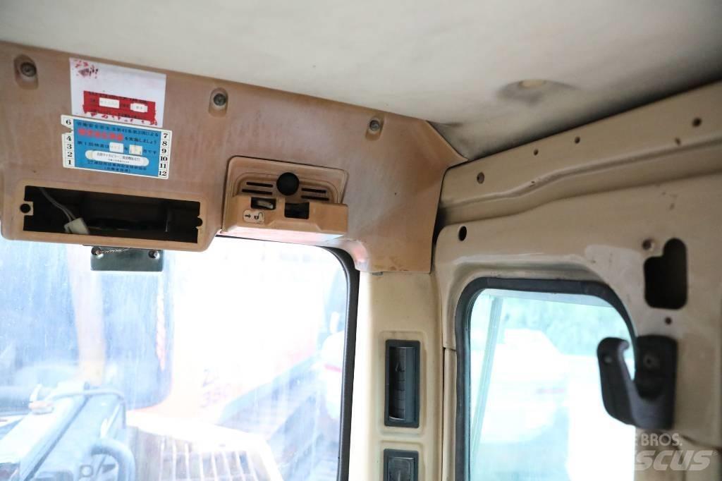 CAT 320BU حفارات زحافة