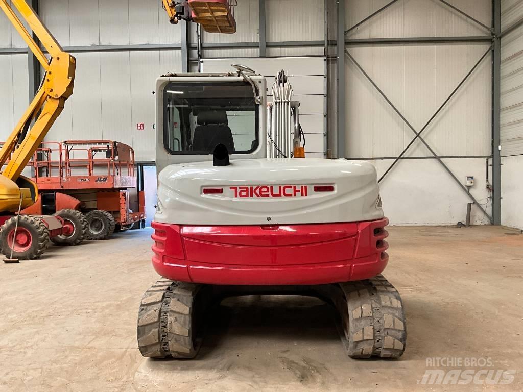 Takeuchi TB 285 حفارات وسط 7 طن - 12 طن