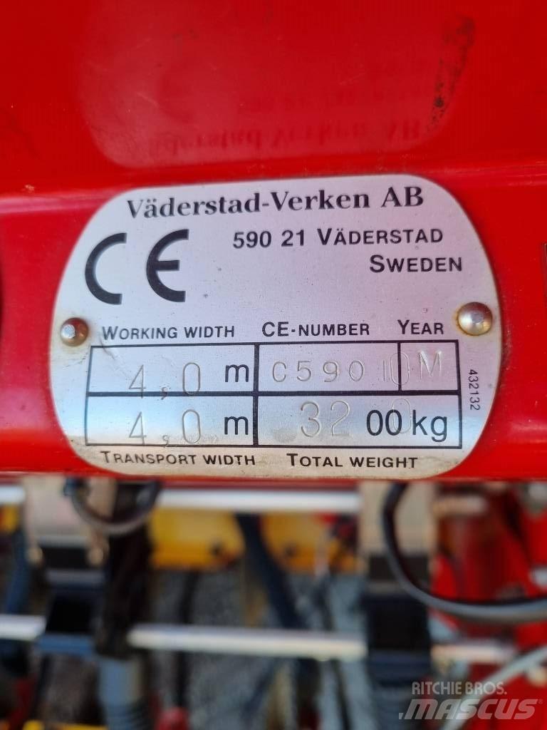 Väderstad 400C مثاقيب مدمجة