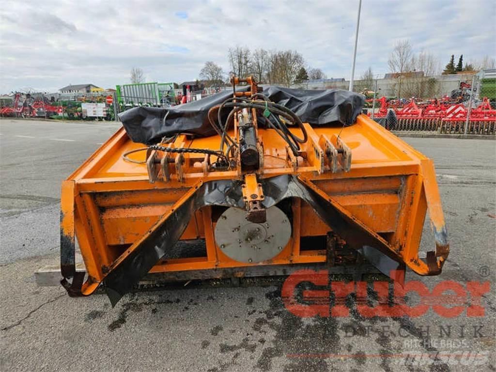 Hydrac T 1.700 R ماكينات أخرى لتجهيز الأراضي