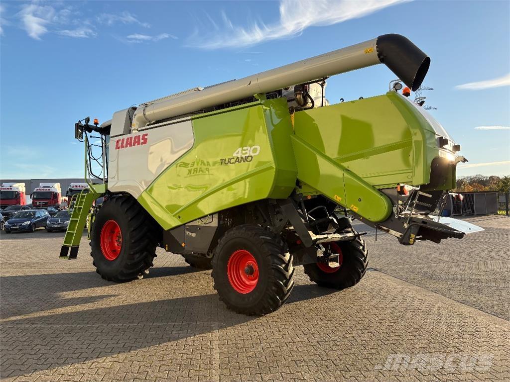 CLAAS Tucano 430 حصادات