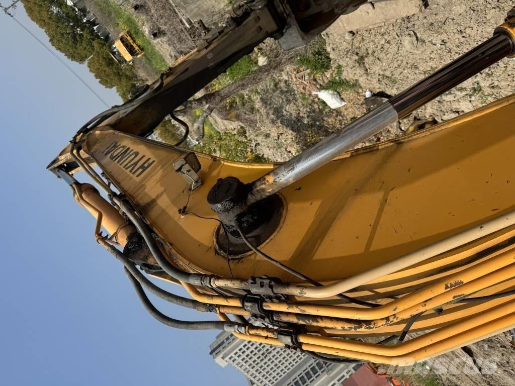 Hyundai R 150 W-9 حفارات بعجل