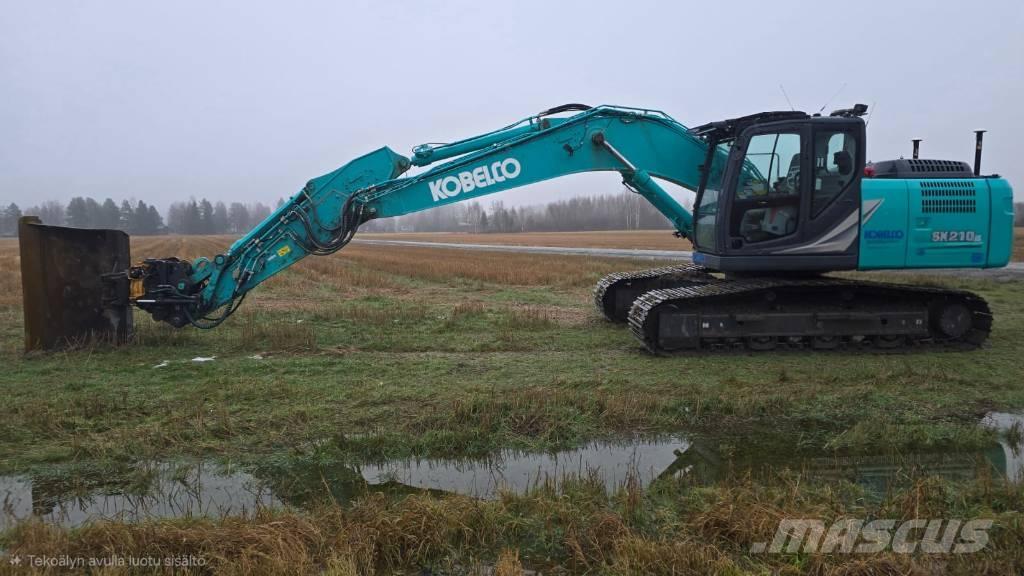 Kobelco SK 210 LC-11 حفارات زحافة