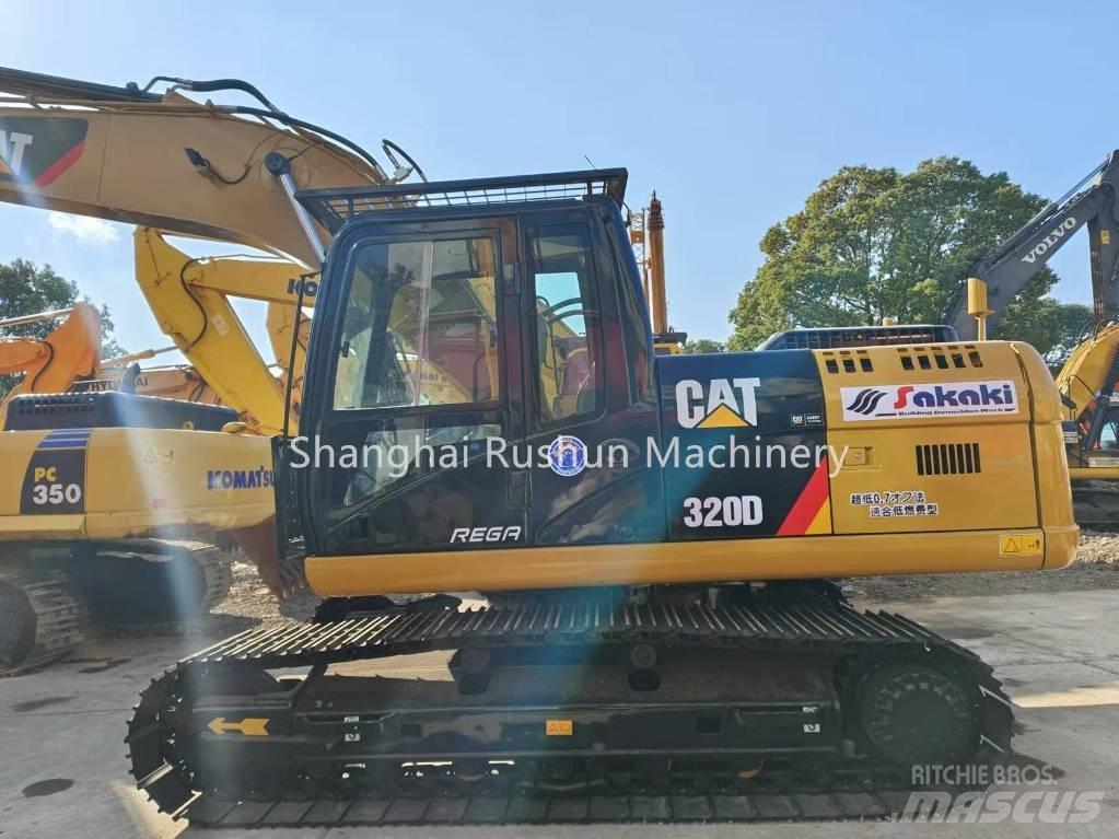 CAT 320 D حفارات زحافة