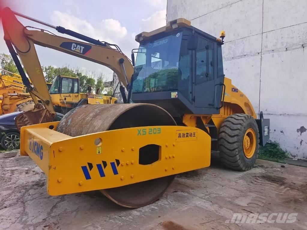 XCMG XS 203 J مداحل أحادية الأسطوانة
