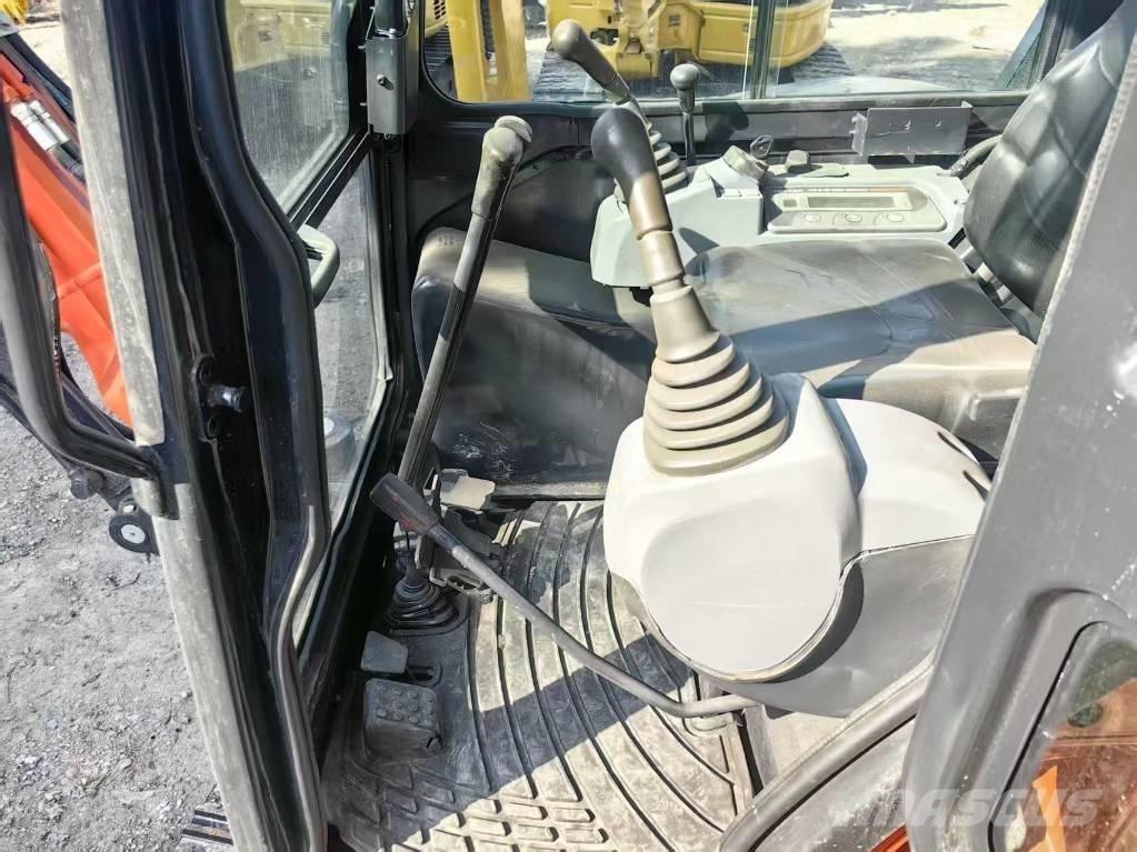 Kubota U 35 حفارات صغيرة أقل من 7 طن (حفارات صغيرة)