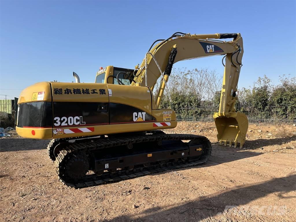 CAT 320CL حفارات زحافة