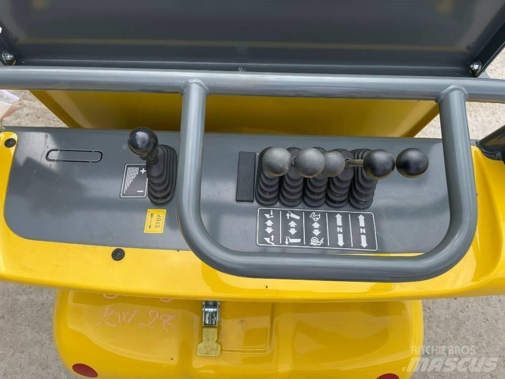 Wacker Neuson DT 08 عربات نقل قلابة للمواقع