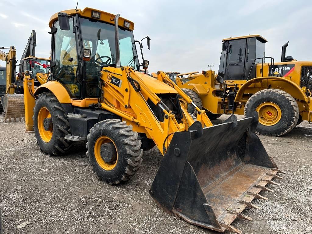 JCB 3 CX لوادر ذات جرافات عكسية