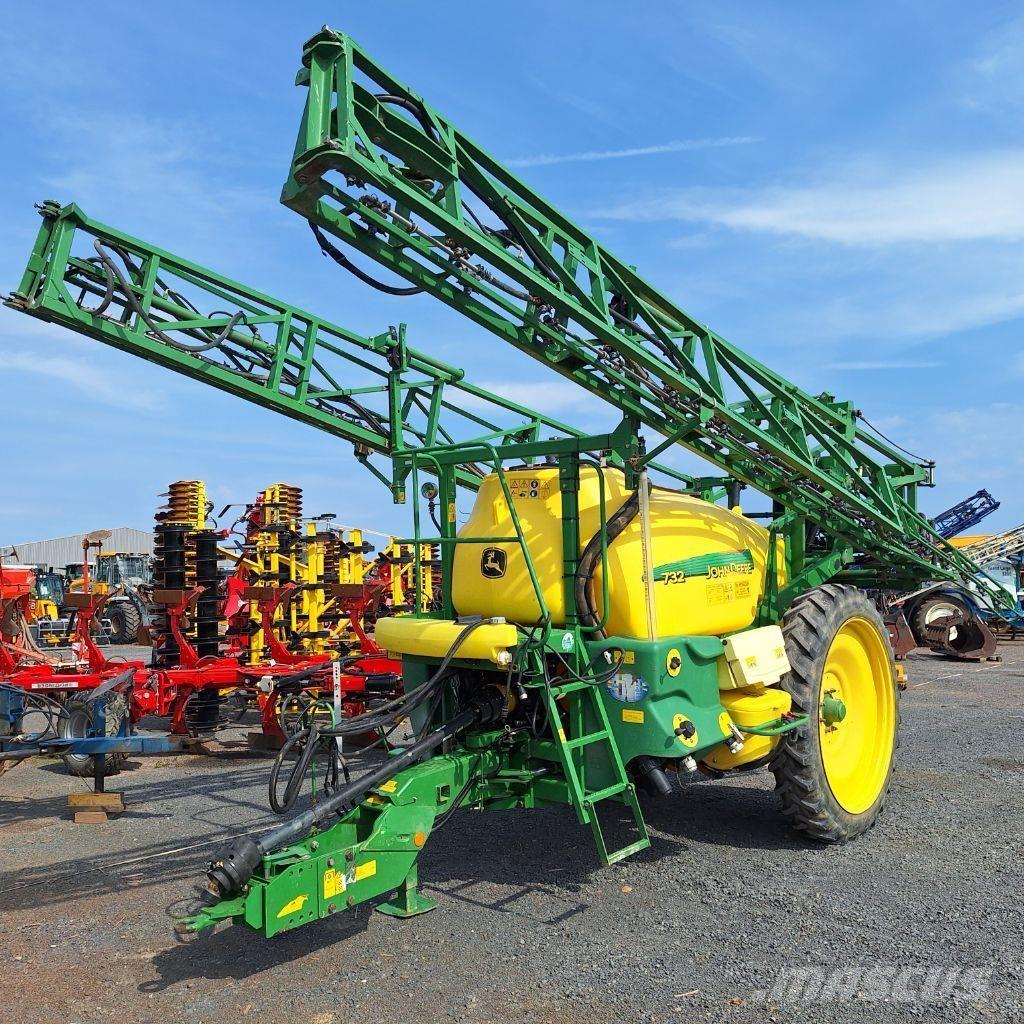 John Deere 732 الرشاشات