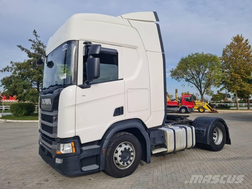 Scania R450 وحدات الجر