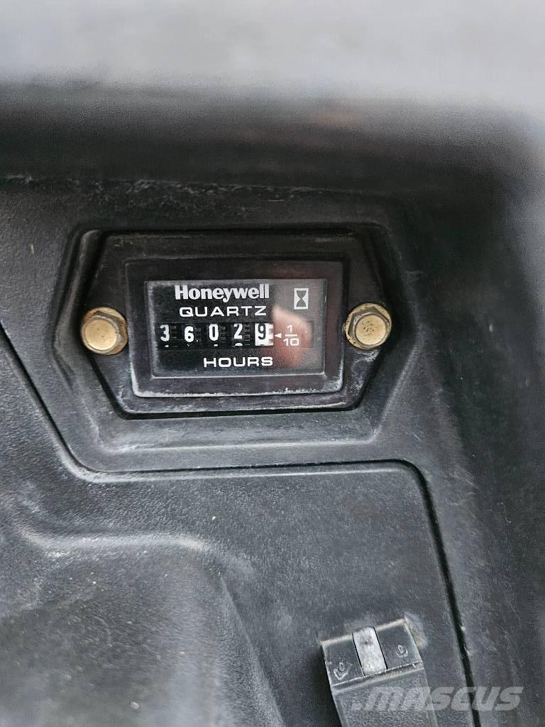 Toro REELMASTER 5610 ماكينات جز العشب