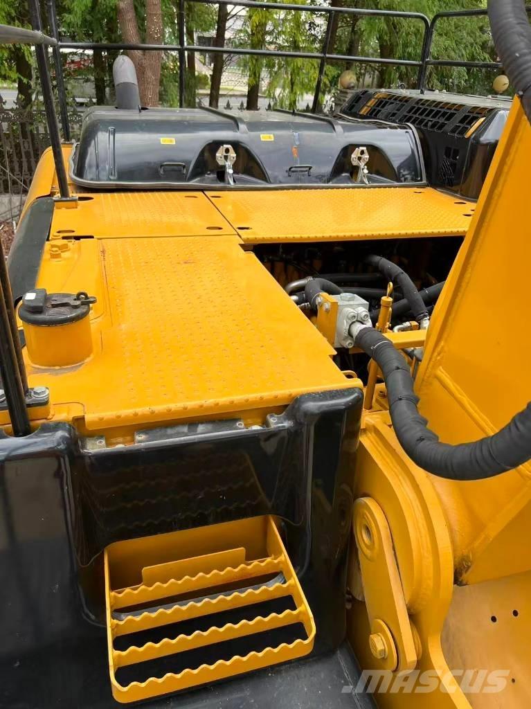 CAT 336D2 حفارات زحافة