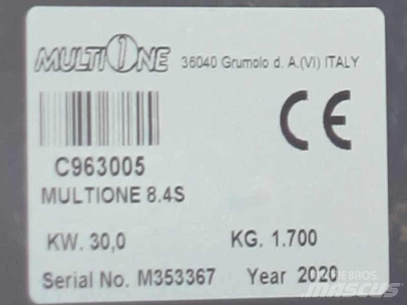 Multione 8.4S لوادر صغيرة