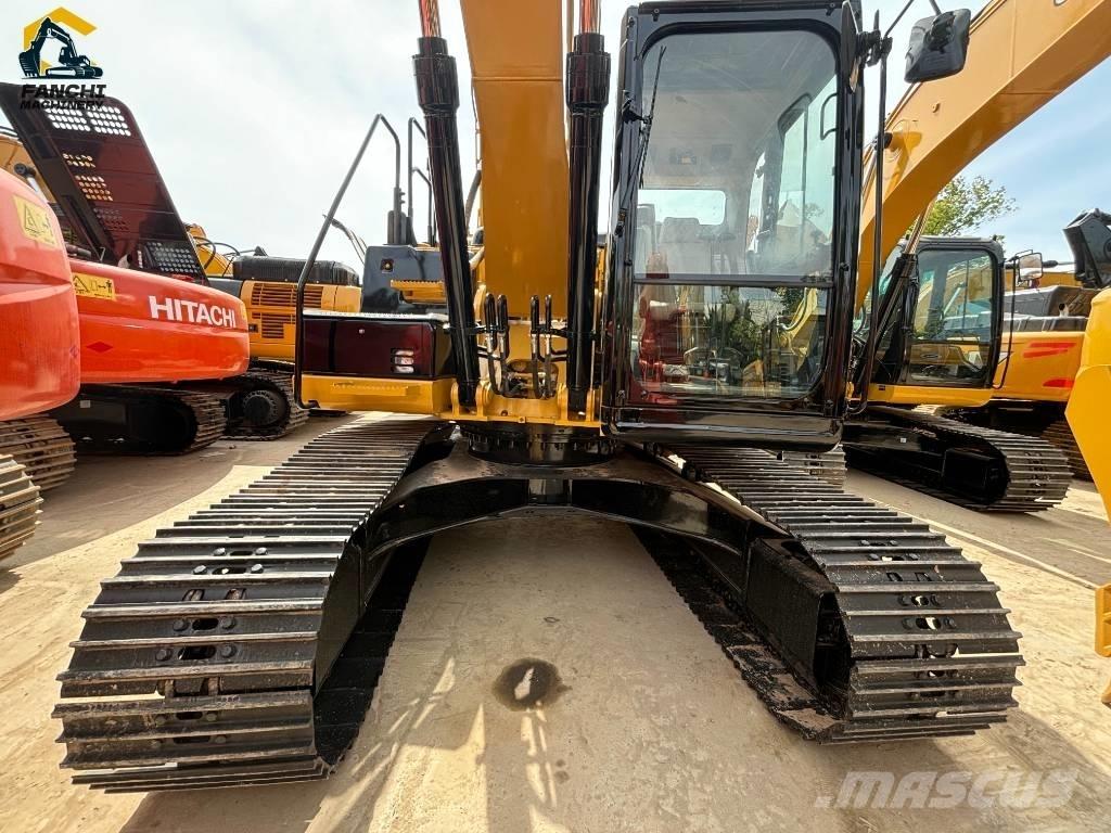 CAT 320 E حفارات زحافة