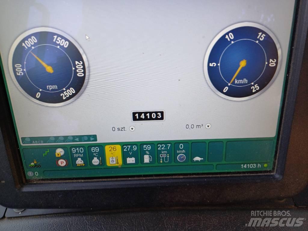 John Deere 1010E شاحنات