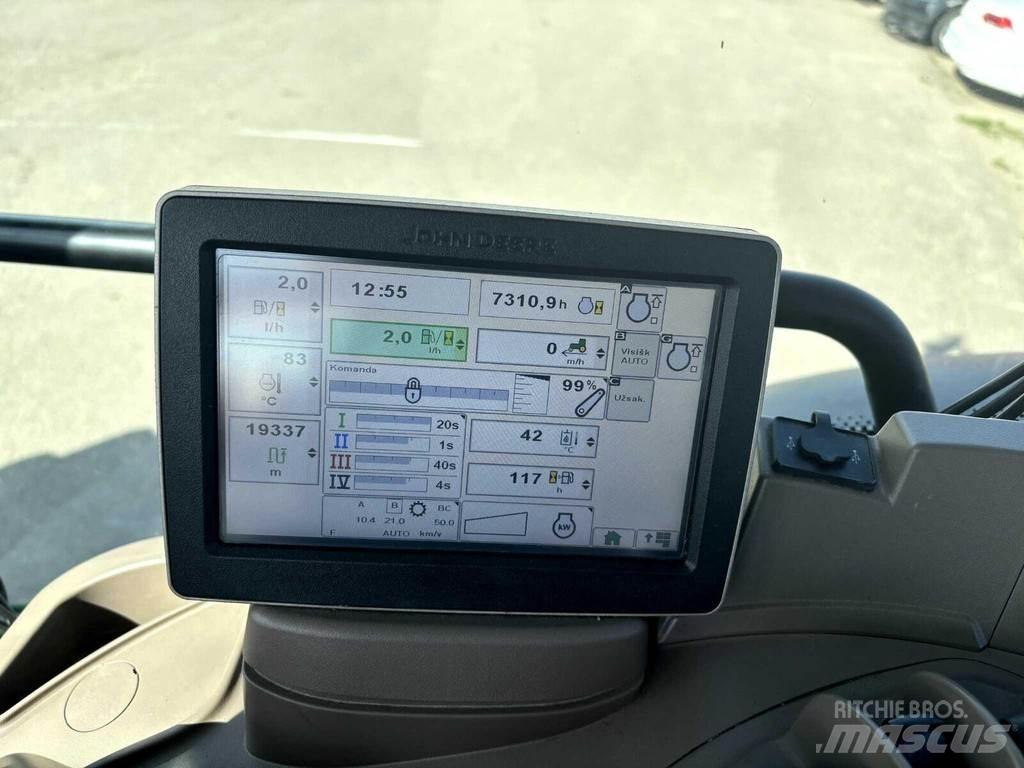 John Deere 6150R الجرارات