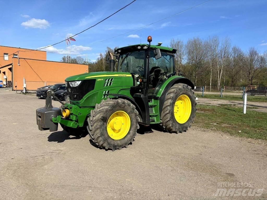 John Deere 6150R الجرارات
