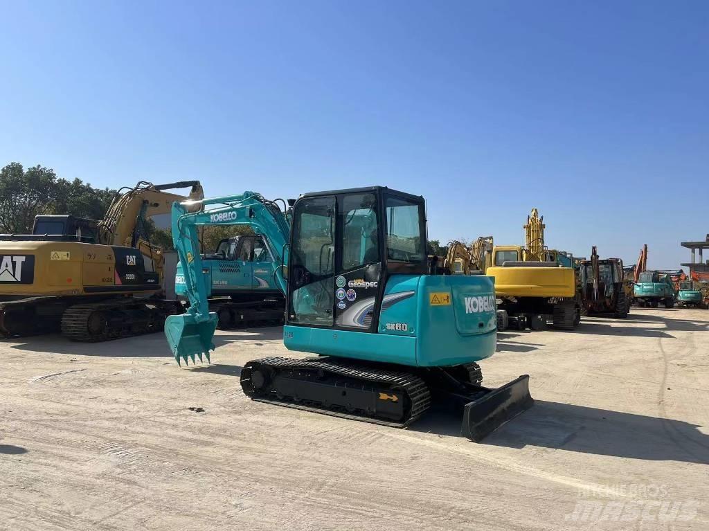 Kobelco SK 60 حفارات صغيرة أقل من 7 طن (حفارات صغيرة)