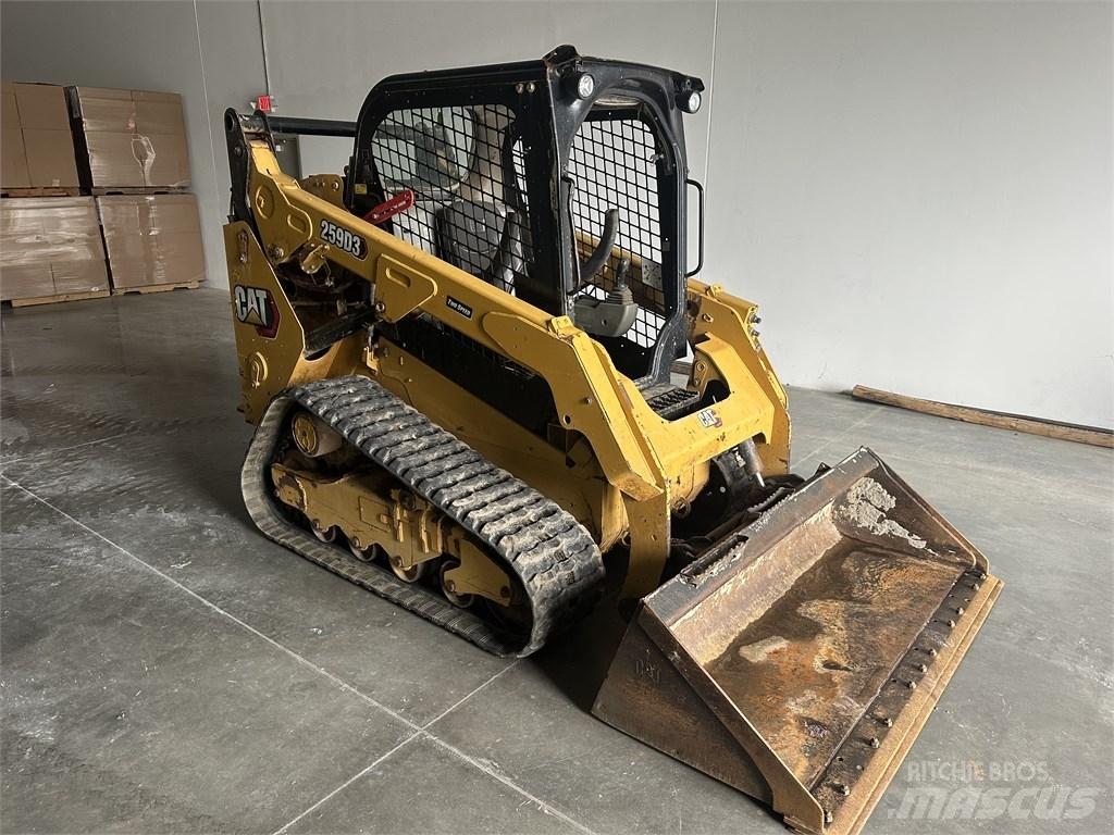 CAT 259D3 لوادر انزلاقية التوجيه